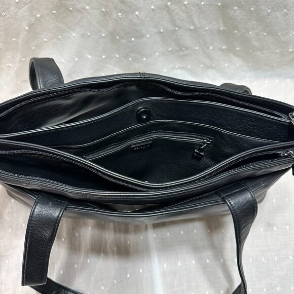 Perlina Black Leather Shoulder Tote - Picture 4 of 6